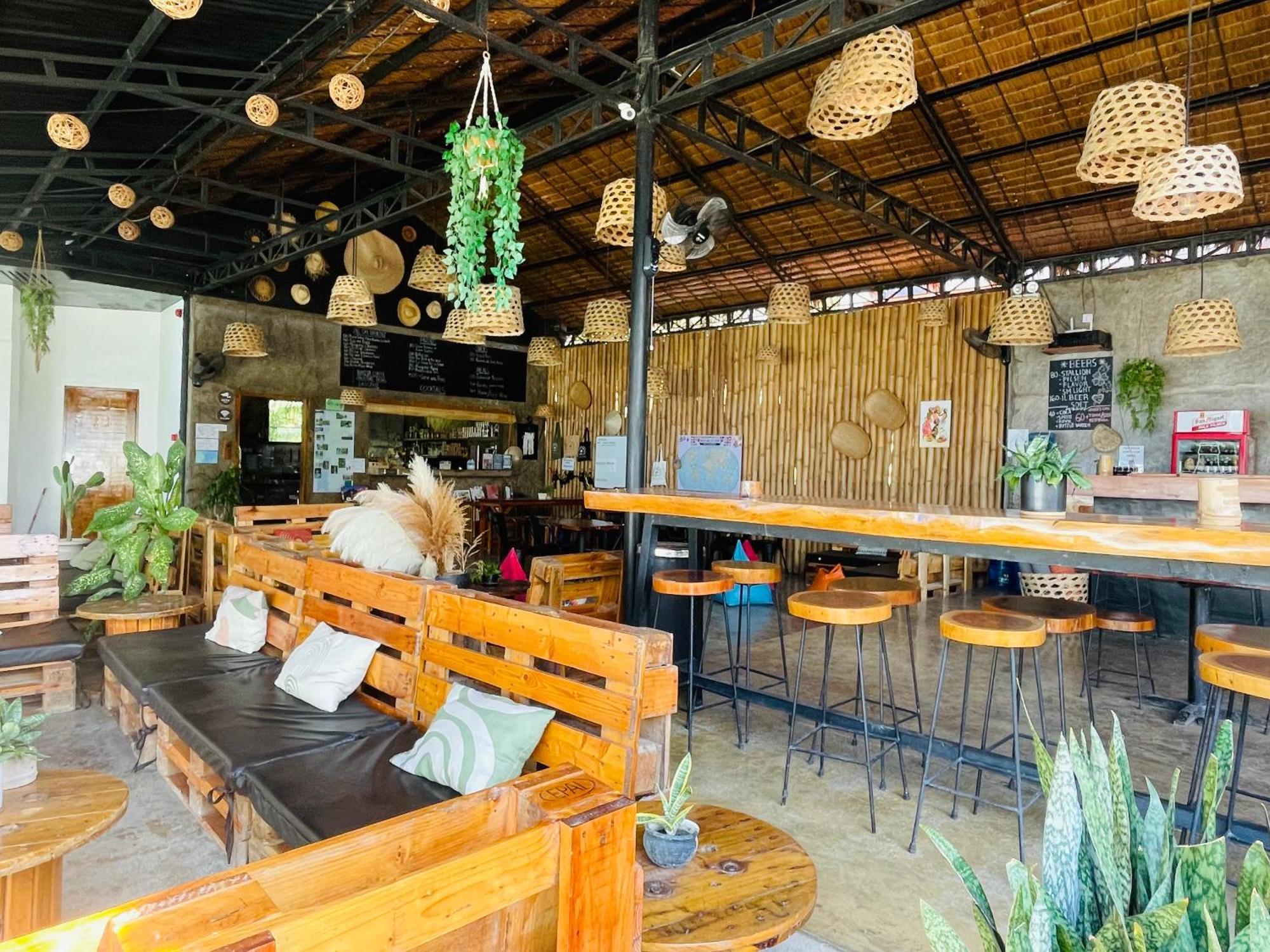 Maayong Hostel (Adults Only) โมอัลโบอัล ภายนอก รูปภาพ